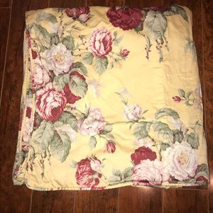 Vintage Ralph Lauren Queen Sized  Floral Bed Cover